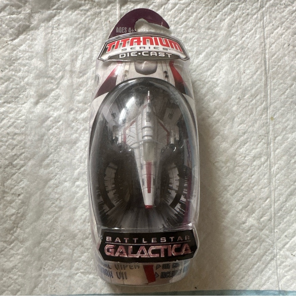 BATTLESTAR GALACTICA MicroMachine COLONIAL VIPER MARK VII Fighter Hasbro 2007NIP